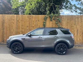 Used Land Rover Discovery Sport 2016 for sale - 78822823: Photo
