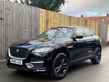 Used Jaguar F-Pace 2016 for sale - 77242825: Photo
