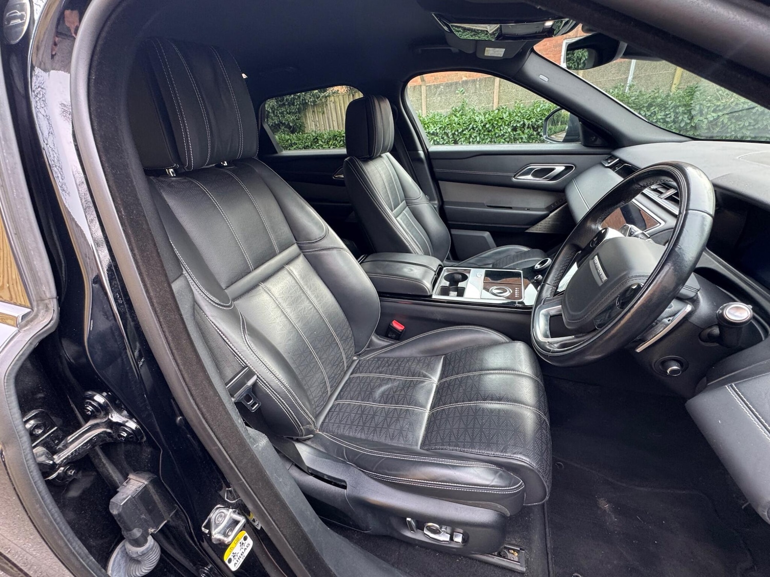 Used Land Rover Range Rover Velar 2018 for sale - 77597648: Photo 11