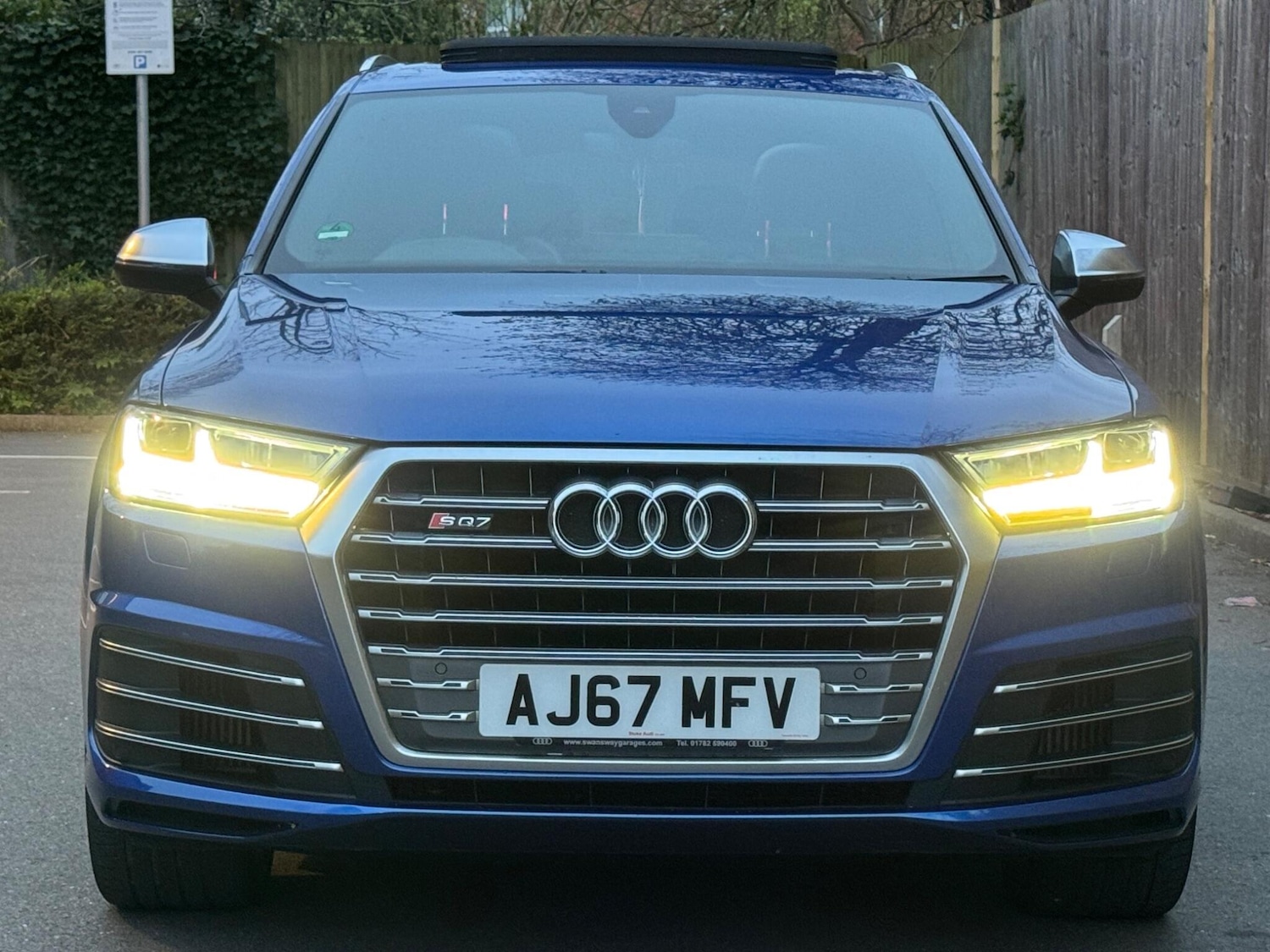 Used Audi SQ7 for sale - 78135896: Photo 2