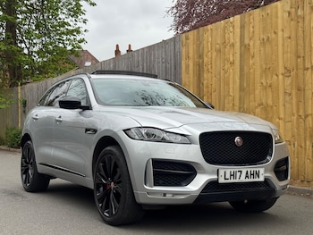 Used Jaguar F-Pace 2017 for sale - 78261033: Photo