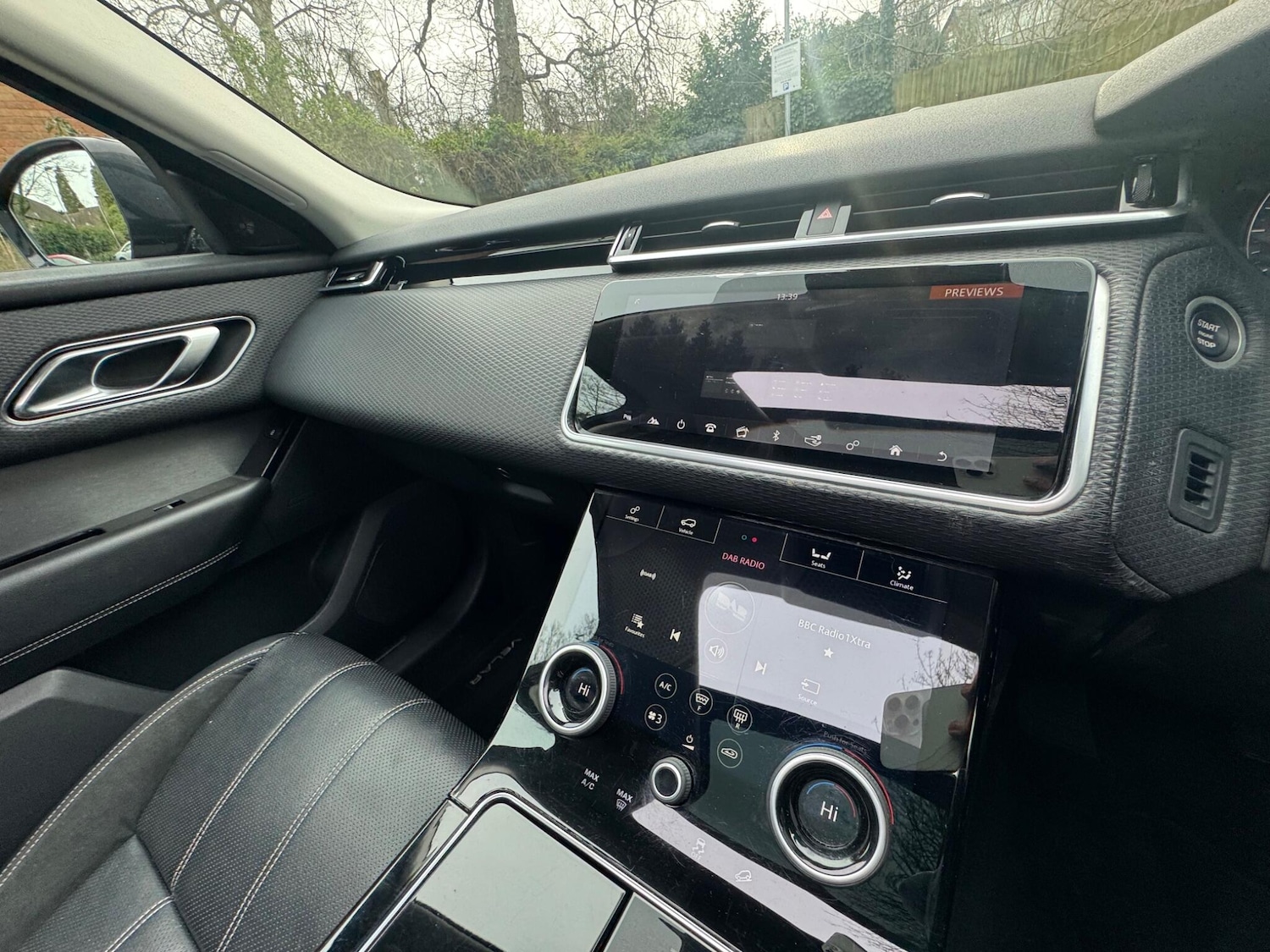 Used Land Rover Range Rover Velar 2017 for sale - 77597796: Photo 11