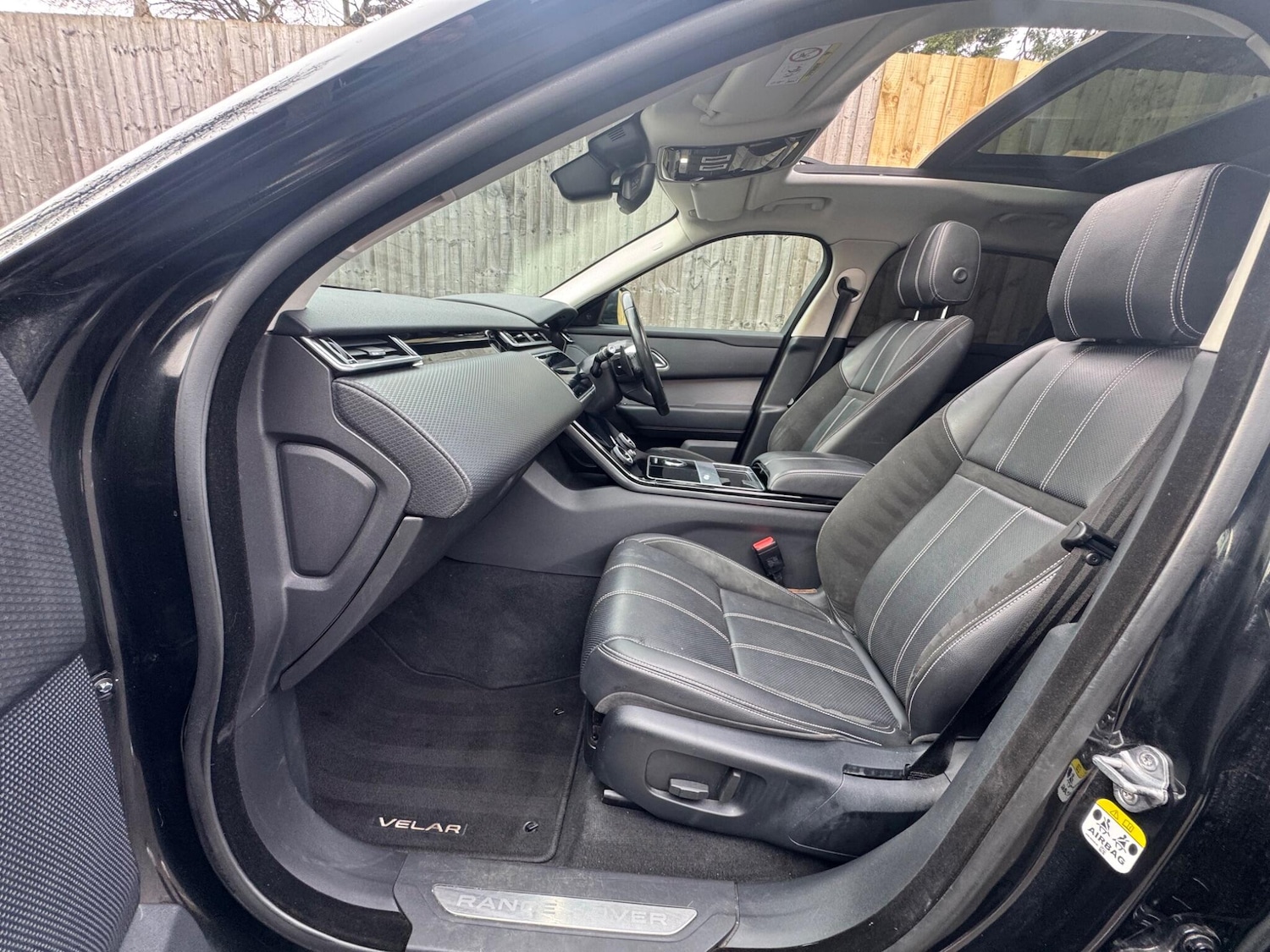 Used Land Rover Range Rover Velar 2017 for sale - 77597796: Photo 19