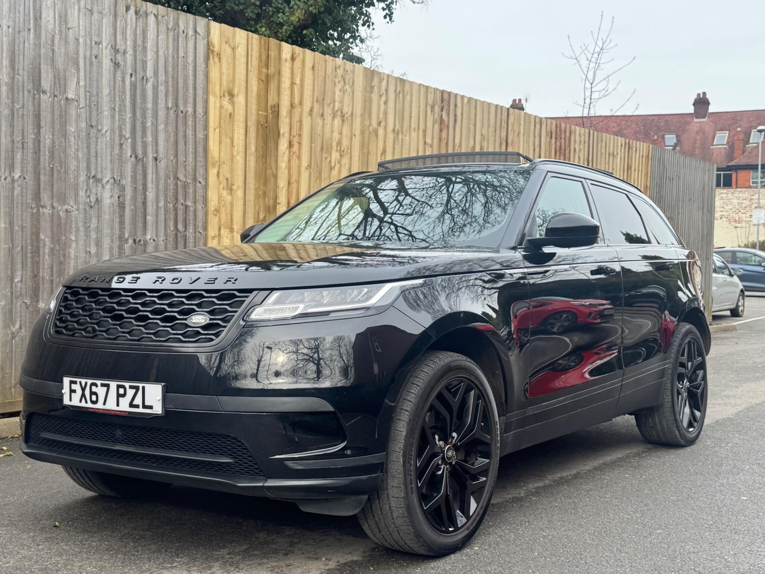 Used Land Rover Range Rover Velar 2017 for sale - 77597796: Photo 3