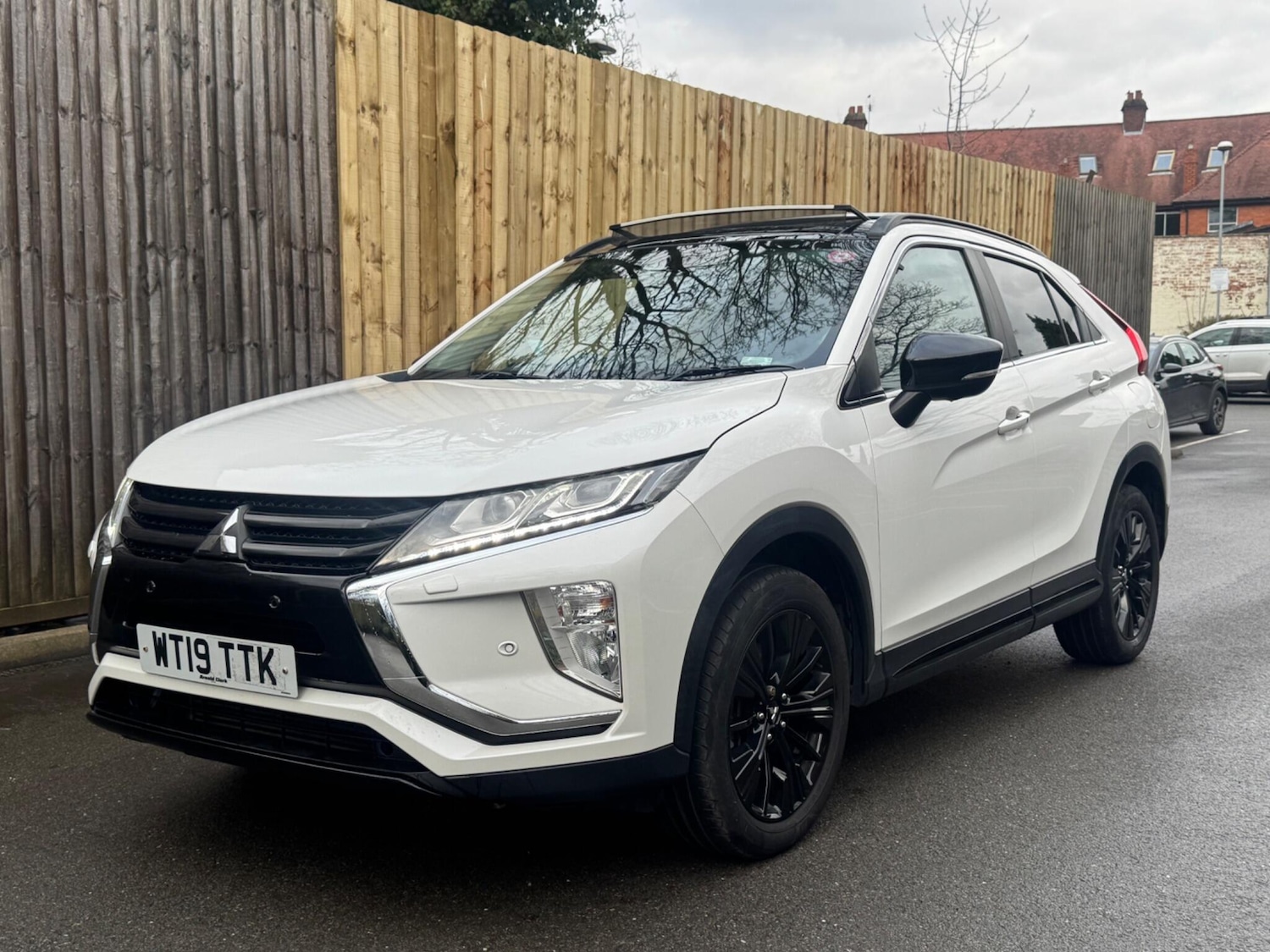 Used Mitsubishi Eclipse Cross 2019 for sale - 77524082: Photo 3