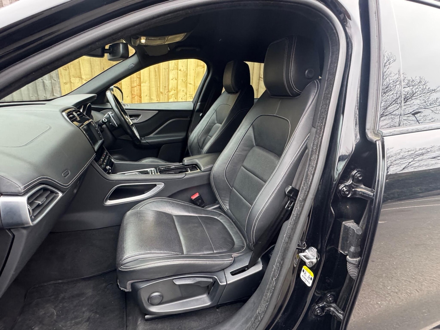 Used Jaguar F-Pace 2018 for sale - 77853340: Photo 15