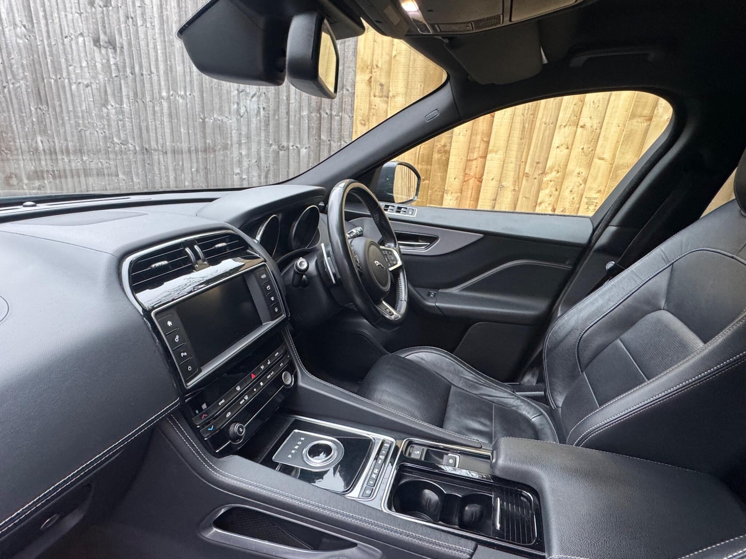 Used Jaguar F-Pace 2018 for sale - 77853340: Photo 16