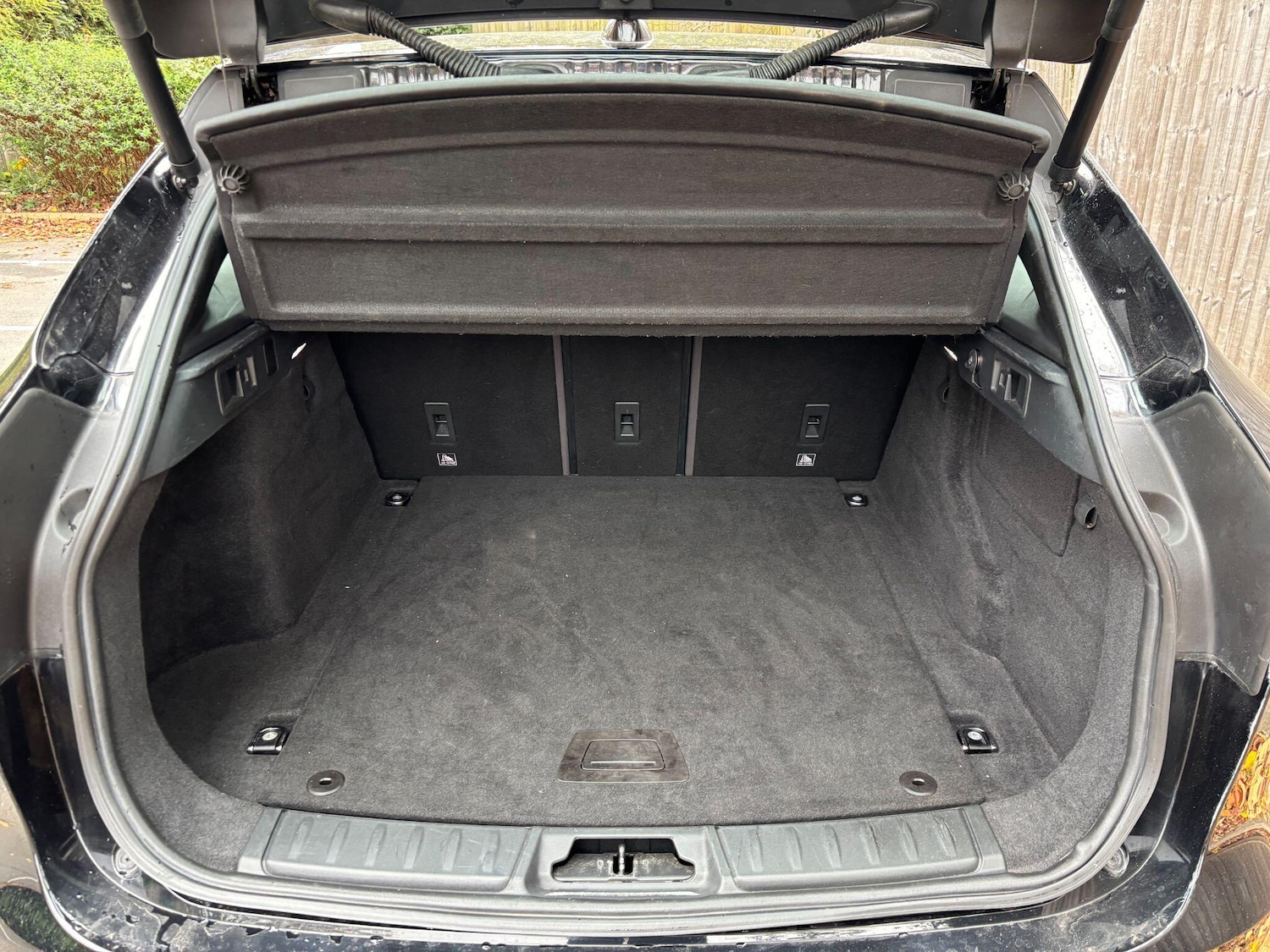 Used Jaguar F-Pace 2017 for sale - 76381083: Photo 18