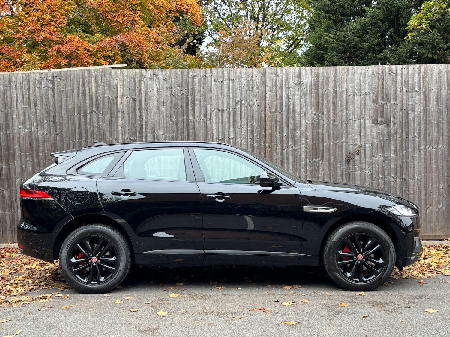 Used Jaguar F-Pace 2017 for sale - 76381083: Photo 5