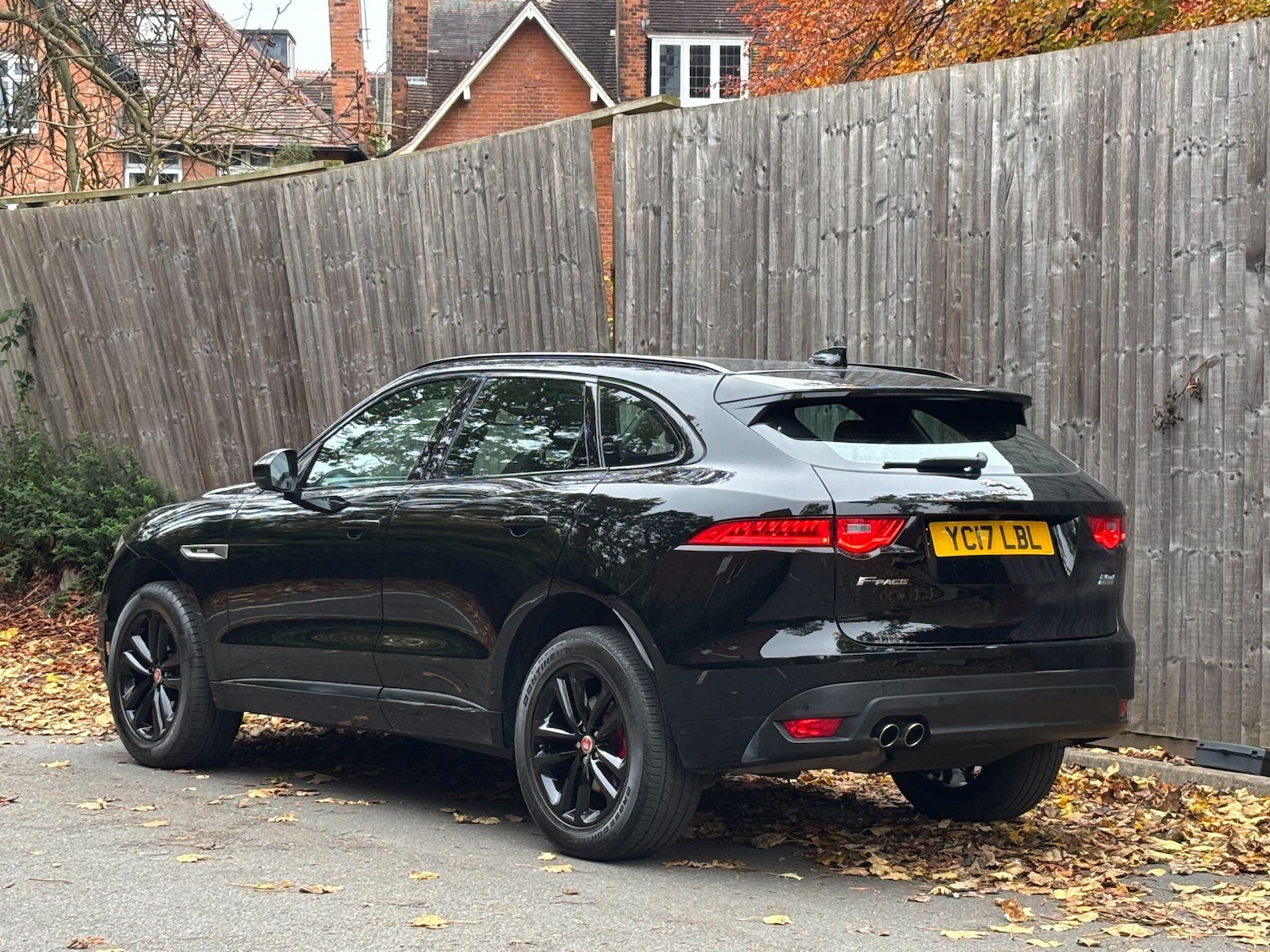 Used Jaguar F-Pace 2017 for sale - 76381083: Photo 6