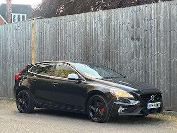 Used Volvo V40 2015 for sale - 78561582: Photo