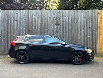 Used Volvo V40 2015 for sale - 78561582: Photo
