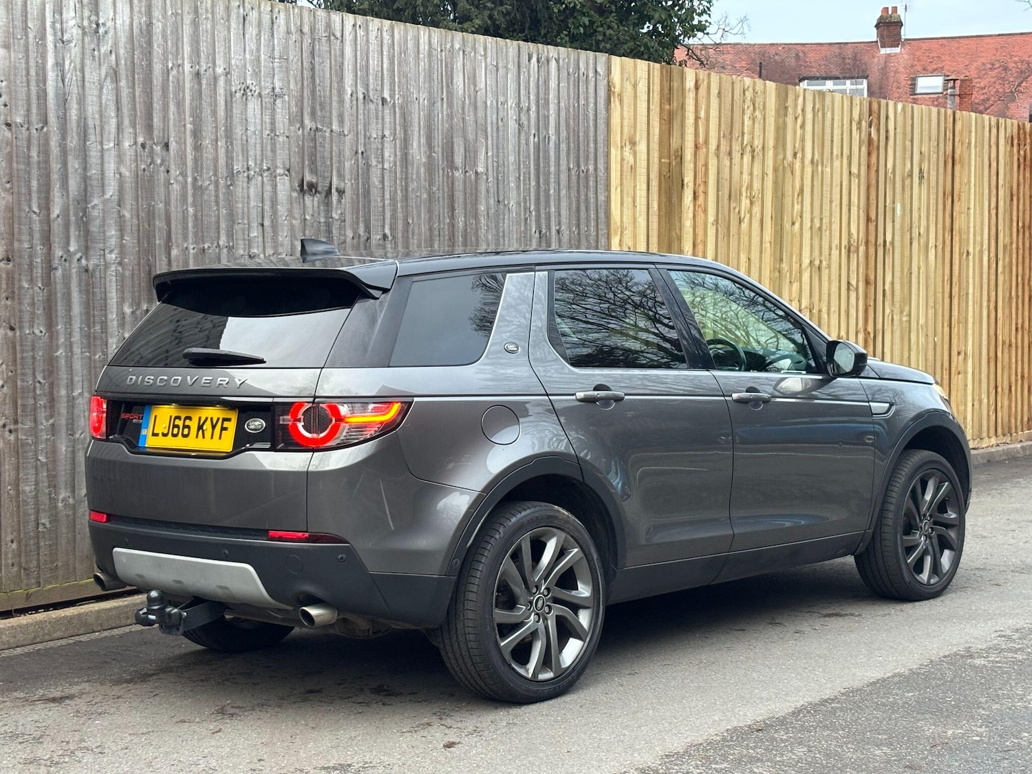 Used Land Rover Discovery Sport 2016 for sale - 77331883: Photo 6