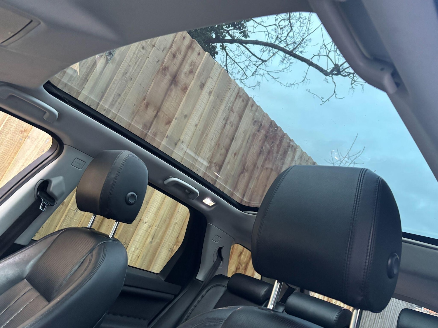 Used Land Rover Discovery Sport 2016 for sale - 77331883: Photo 9