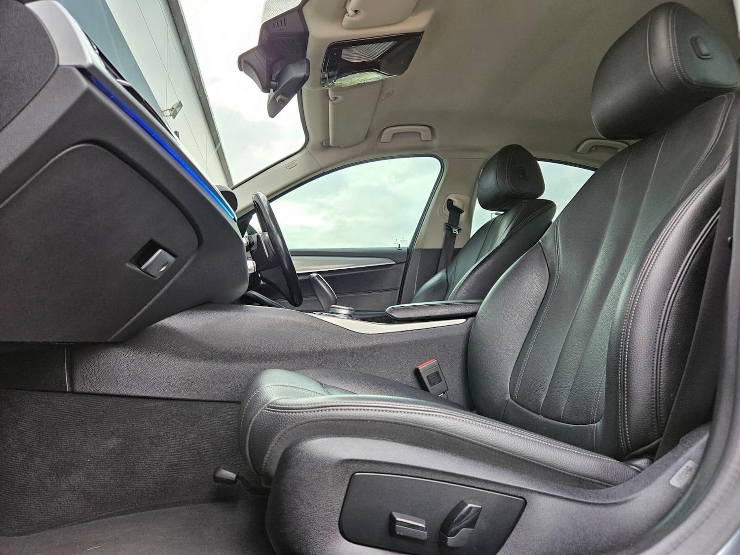 Used BMW 5 Series 2018 for sale - 77130678: Photo 14