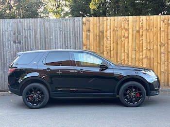 Used Land Rover Discovery Sport 2018 for sale - 79236097: Photo