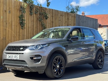 Used Land Rover Discovery Sport 2019 for sale - 78969611: Photo