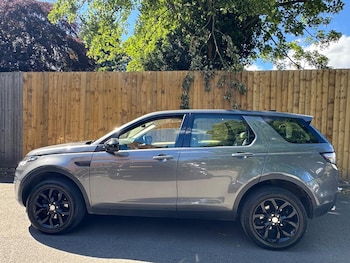 Used Land Rover Discovery Sport 2019 for sale - 78969611: Photo