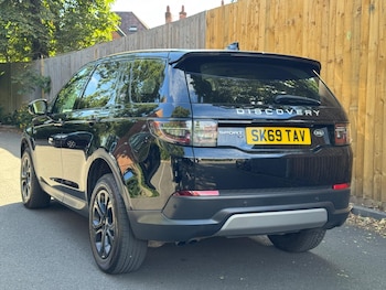 Used Land Rover Discovery Sport 2019 for sale - 79224148: Photo