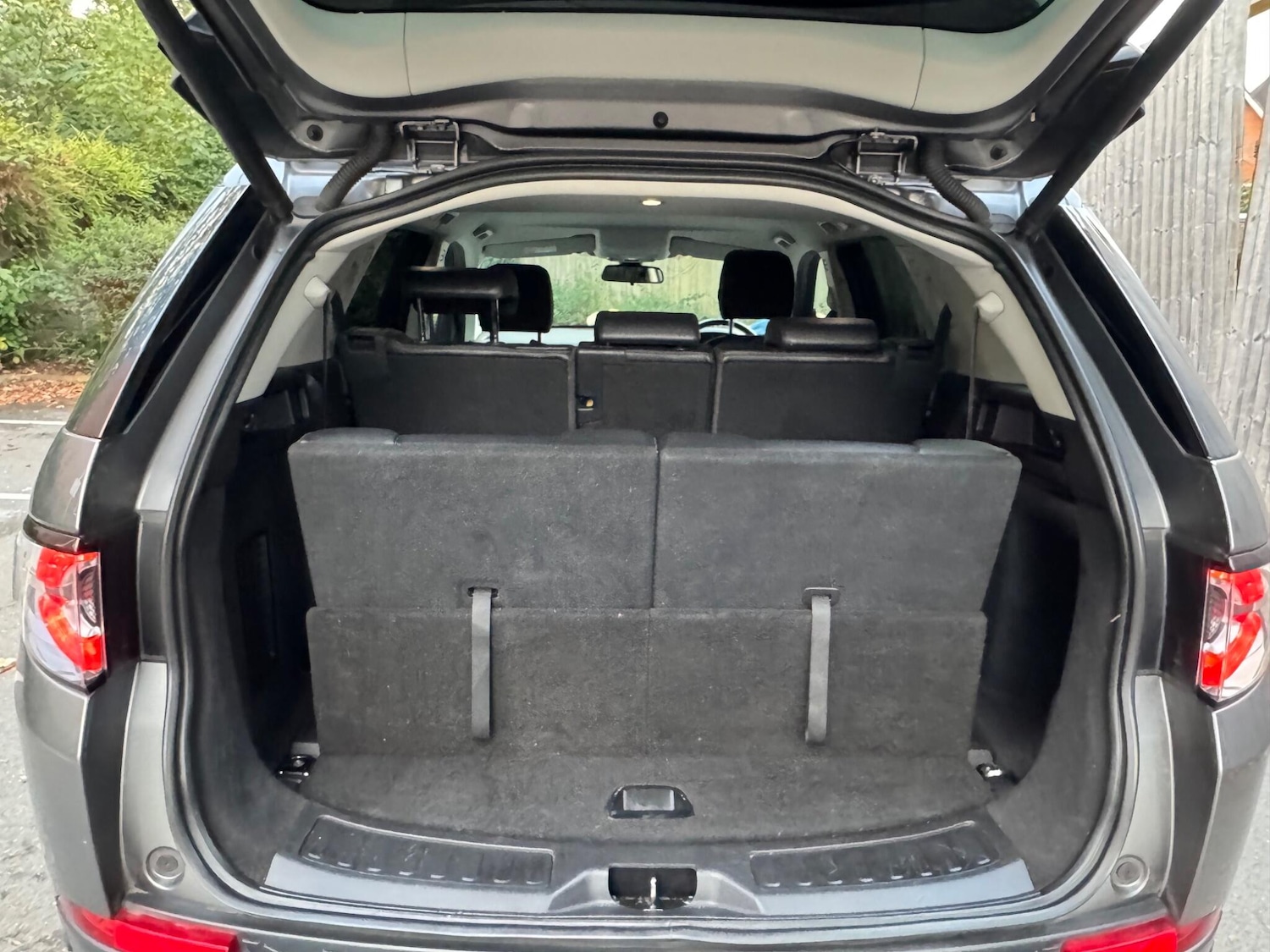 Used Land Rover Discovery Sport 2017 for sale - 77190684: Photo 17