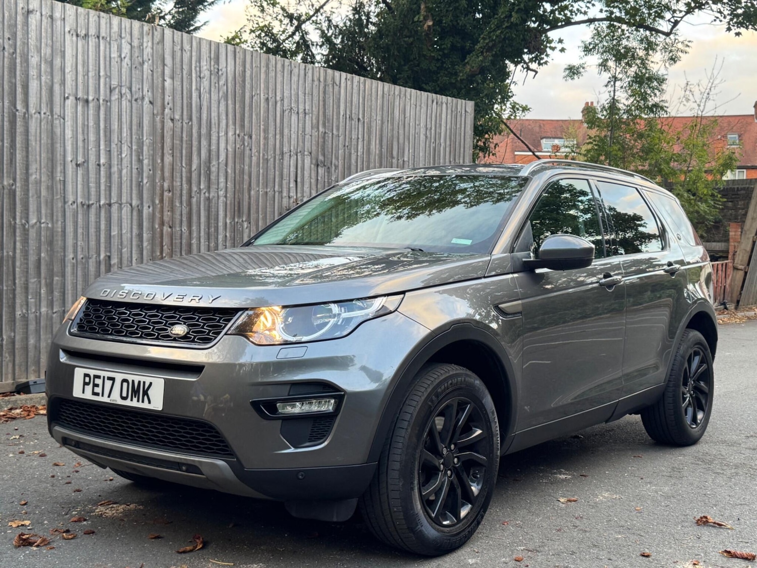 Used Land Rover Discovery Sport 2017 for sale - 77190684: Photo 3