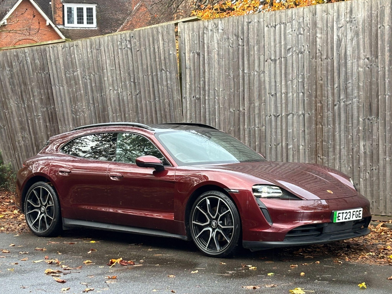 Used Porsche Taycan 2023 for sale - 76431908: Photo 3