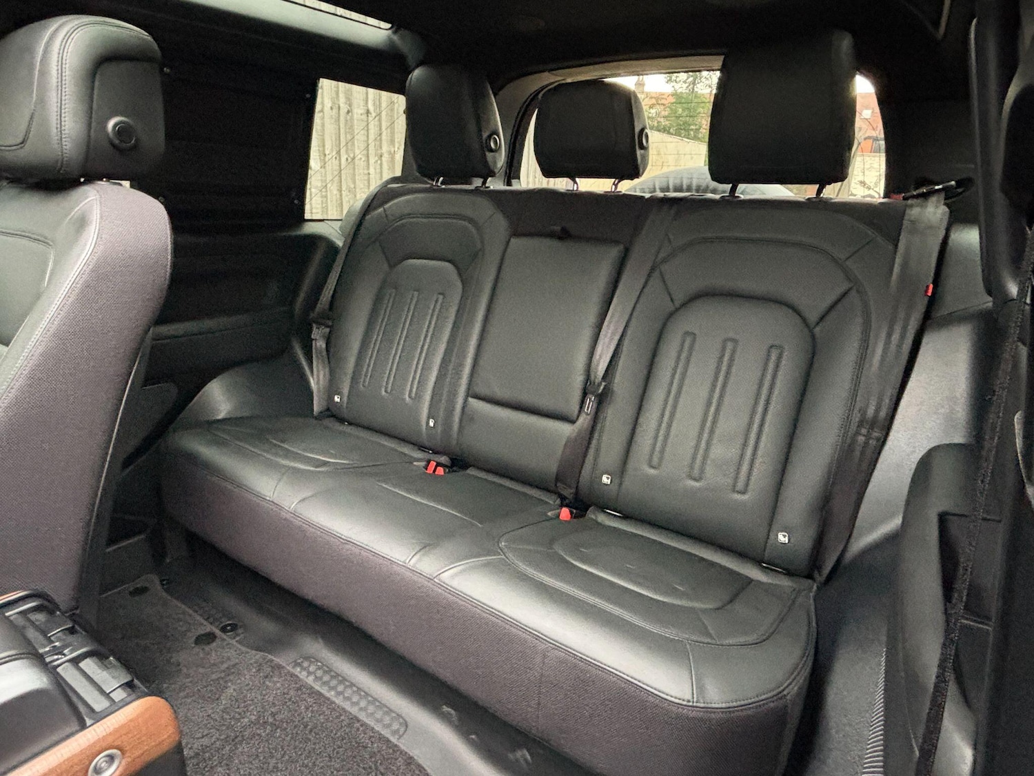 Used Land Rover Defender 90 2021 for sale - 76667475: Photo 16