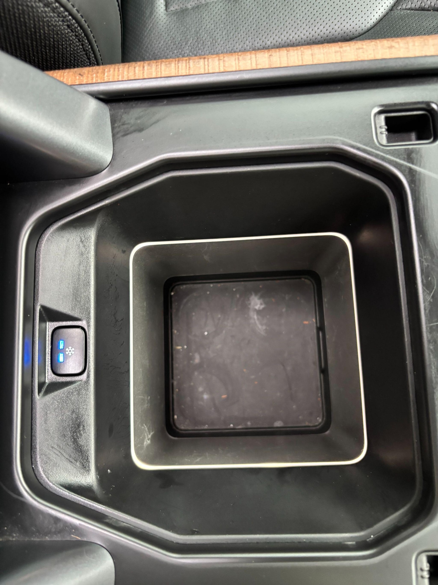 Used Land Rover Defender 90 2021 for sale - 76667475: Photo 20