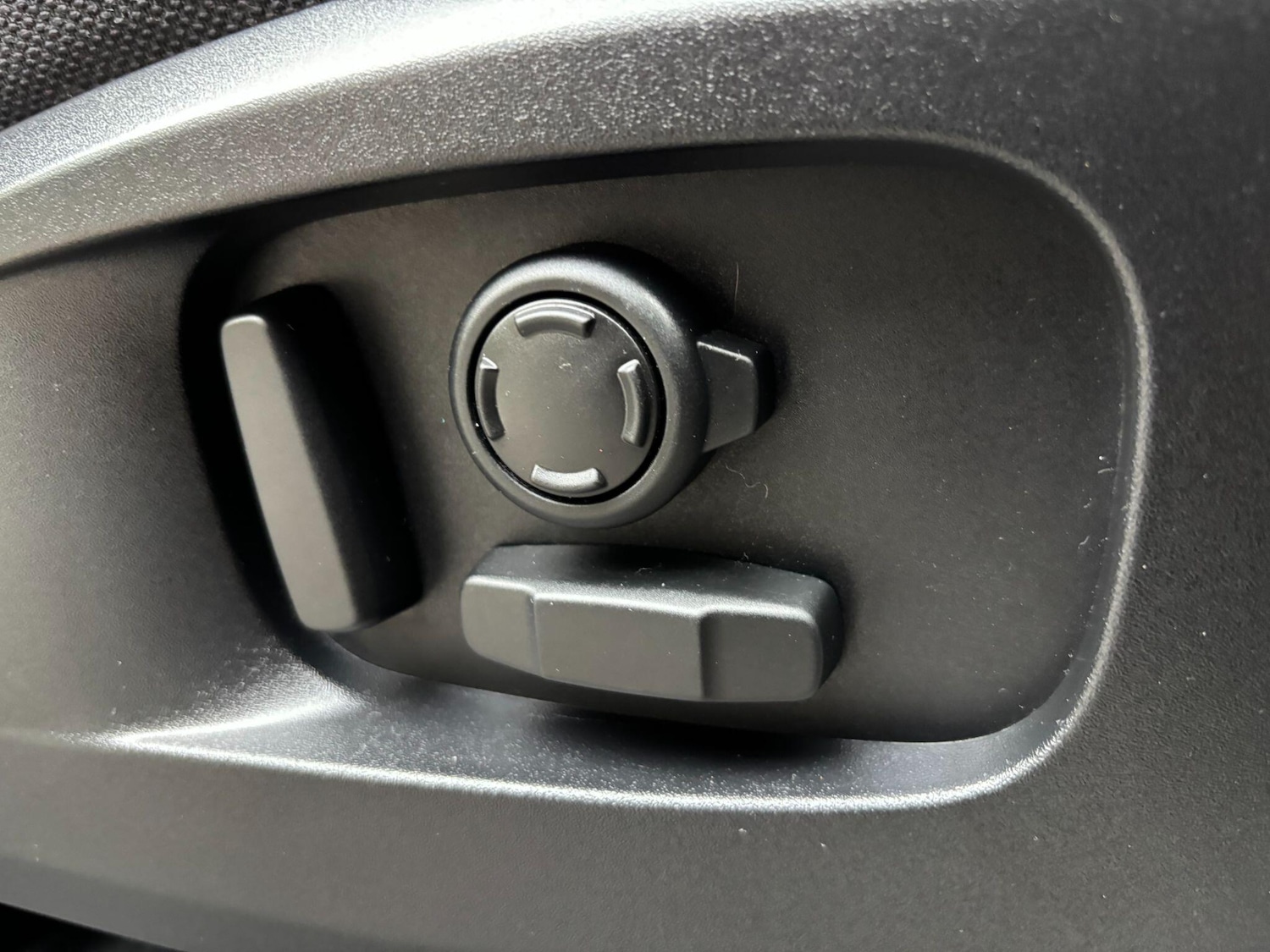 Used Land Rover Defender 90 2021 for sale - 76667475: Photo 22