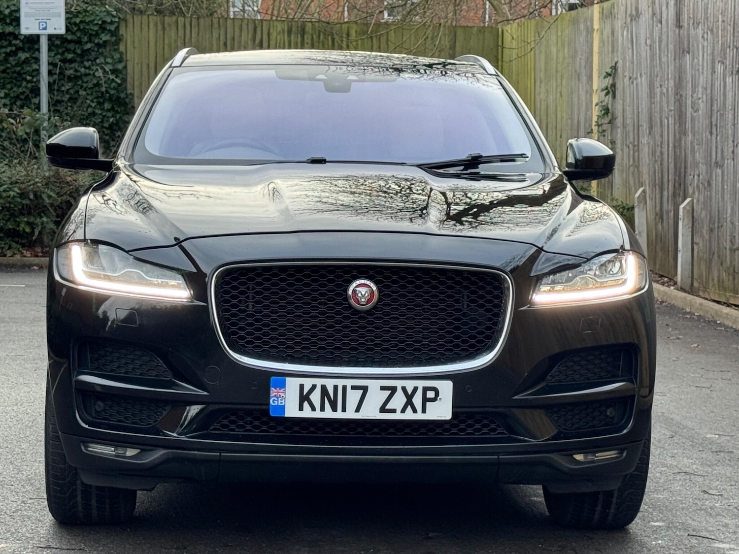 Used Jaguar F-Pace for sale - 77215307: Photo 2
