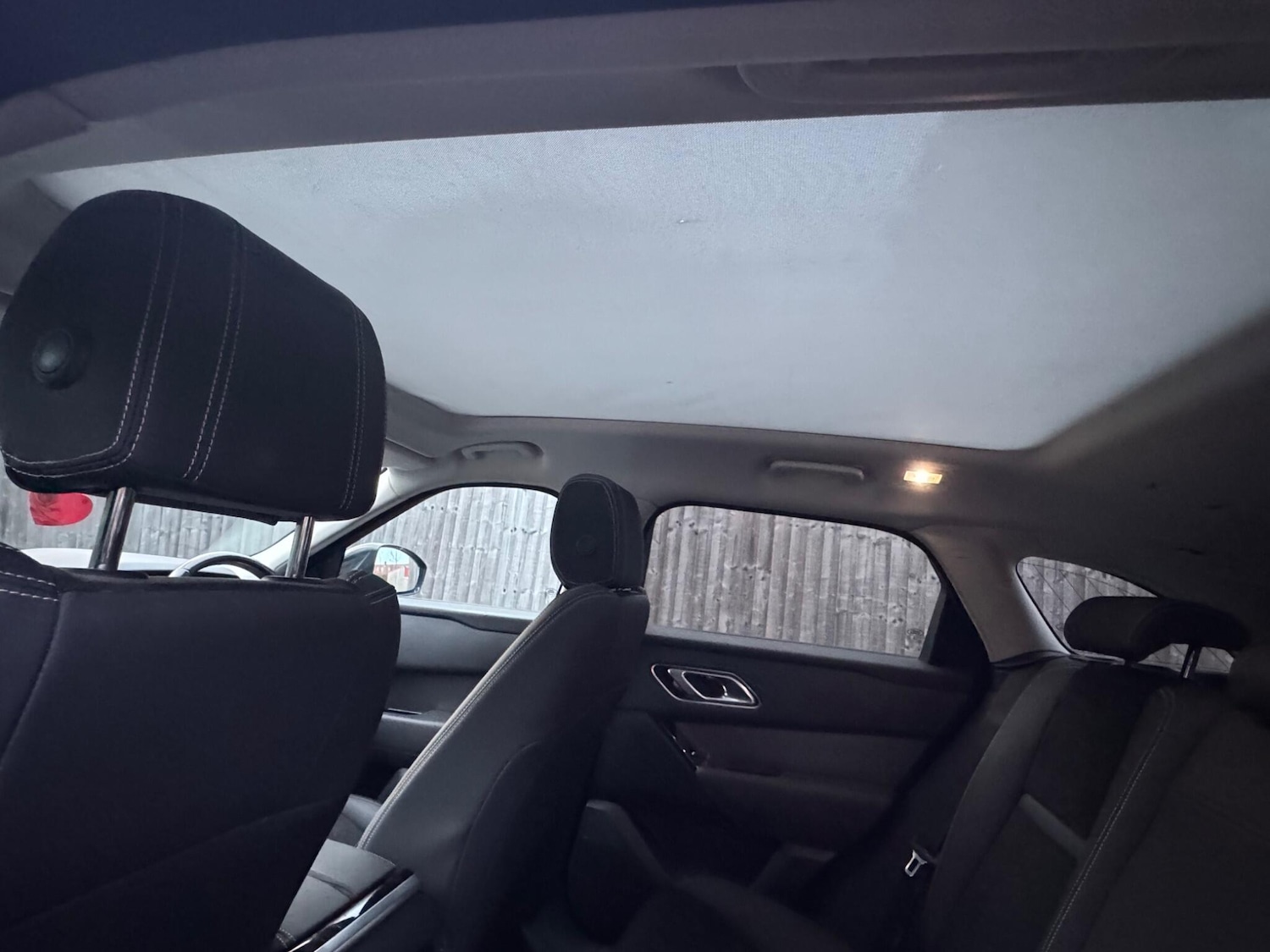 Used Land Rover Range Rover Velar 2018 for sale - 76991862: Photo 19