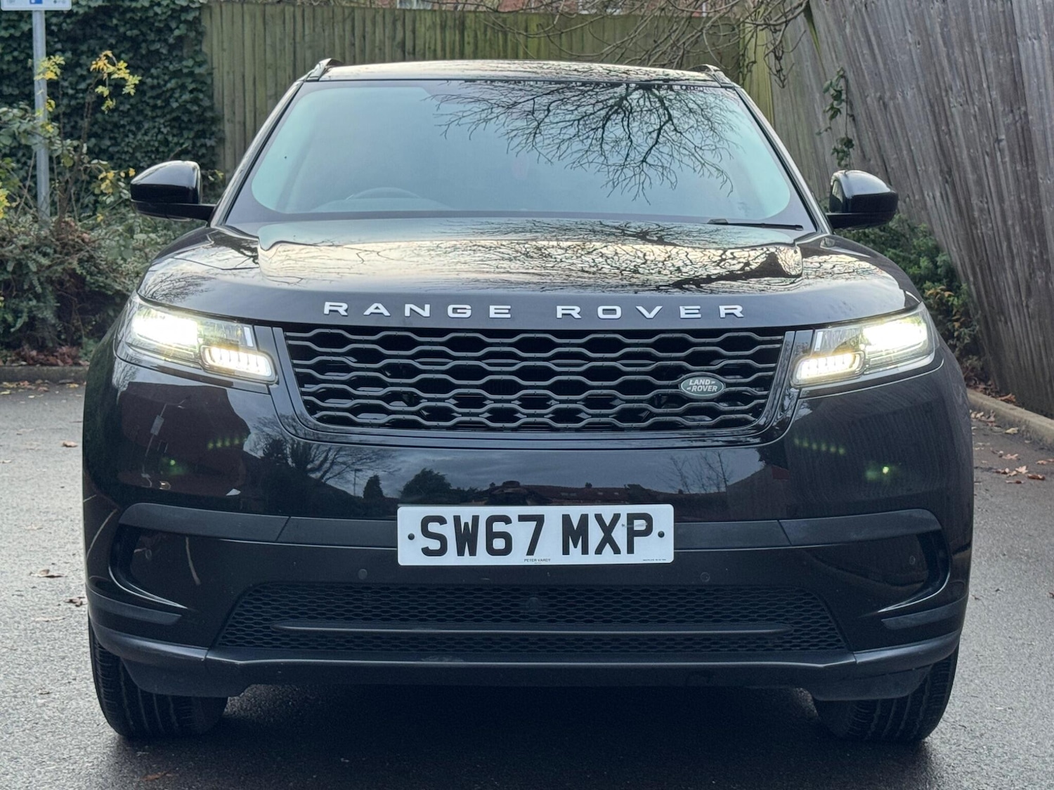 Used Land Rover Range Rover Velar 2018 for sale - 76991862: Photo 2