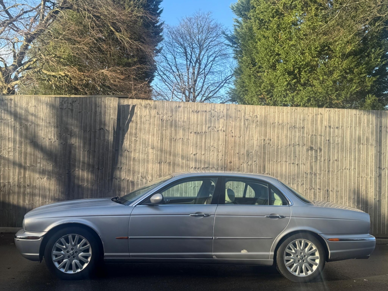 Used Jaguar XJ 2004 for sale - 76913058: Photo 6