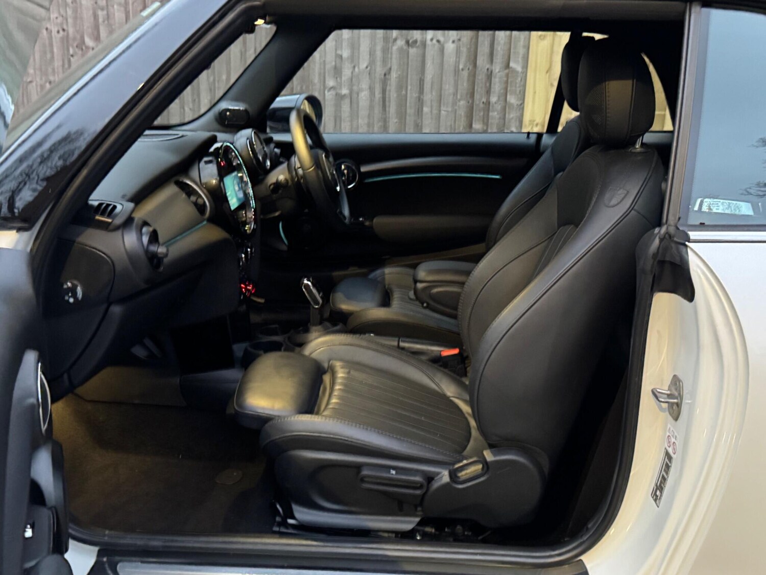 Used MINI Convertible 2023 for sale - 77768019: Photo 16