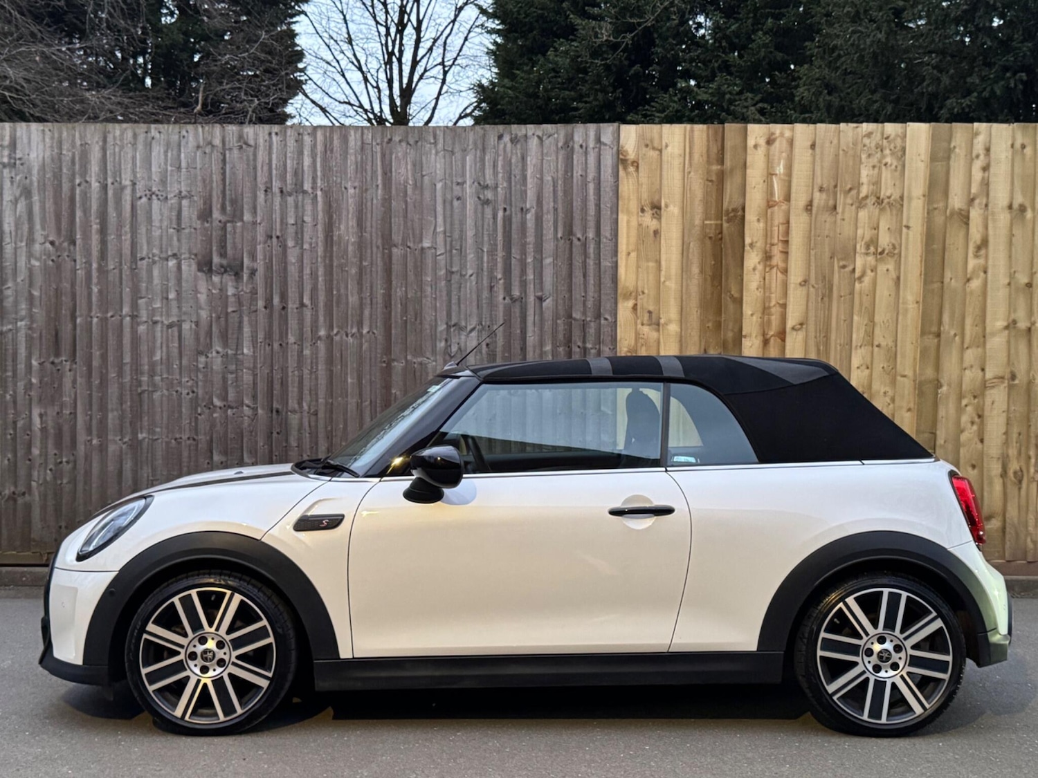 Used MINI Convertible 2023 for sale - 77768019: Photo 6