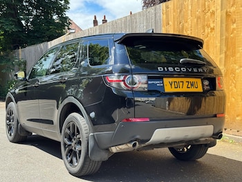 Used Land Rover Discovery Sport 2017 for sale - 78783967: Photo