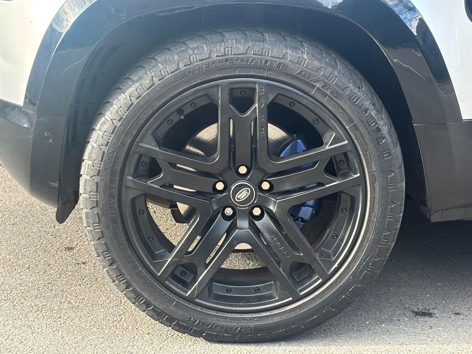 Used Land Rover Defender 110 for sale - 77670353: Photo 13