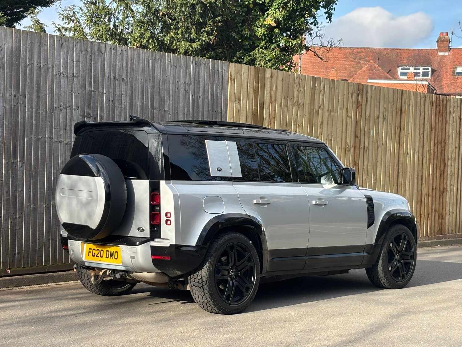 Used Land Rover Defender 110 for sale - 77670353: Photo 7