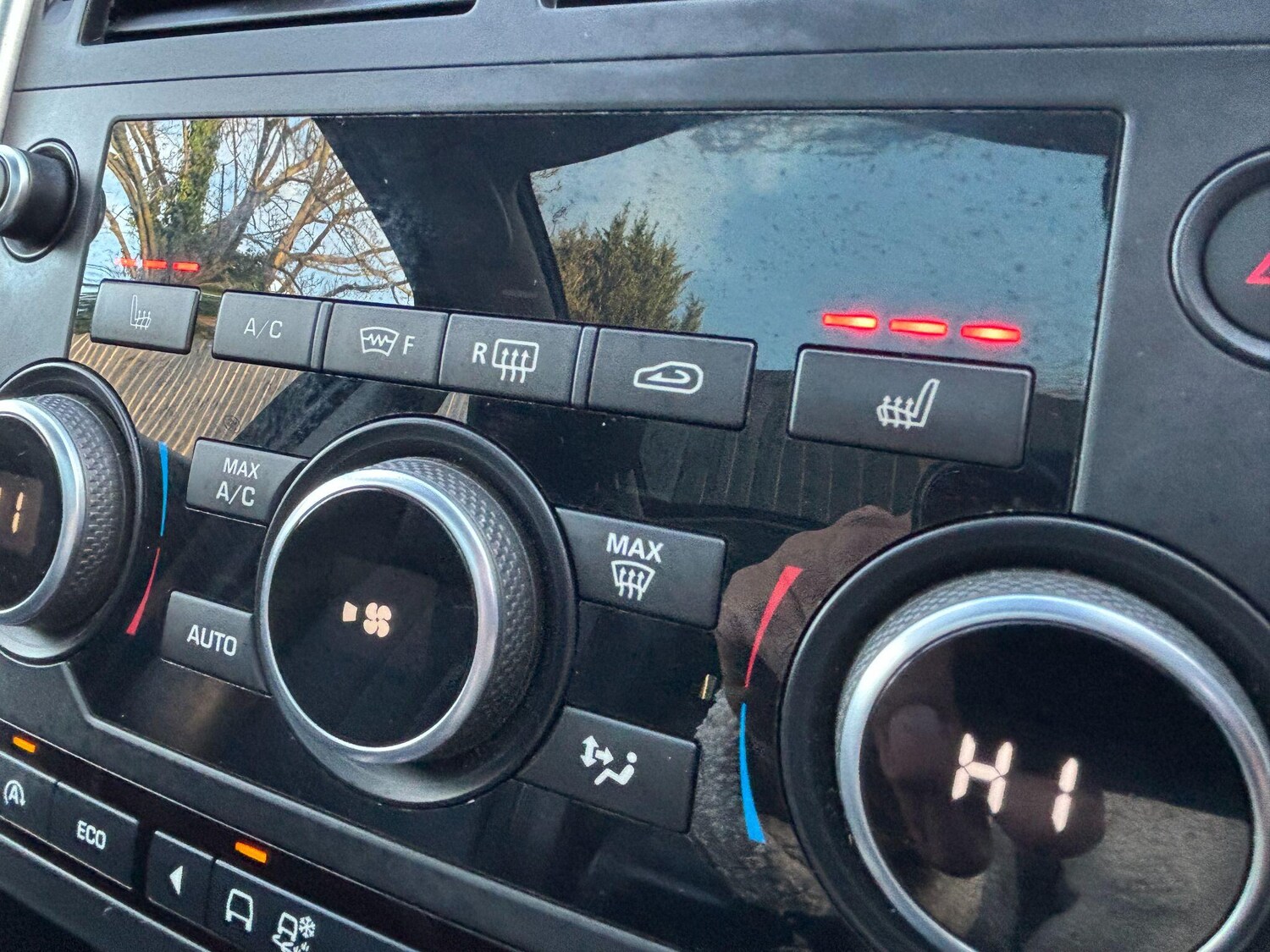 Used Land Rover Discovery Sport 2016 for sale - 76926739: Photo 16