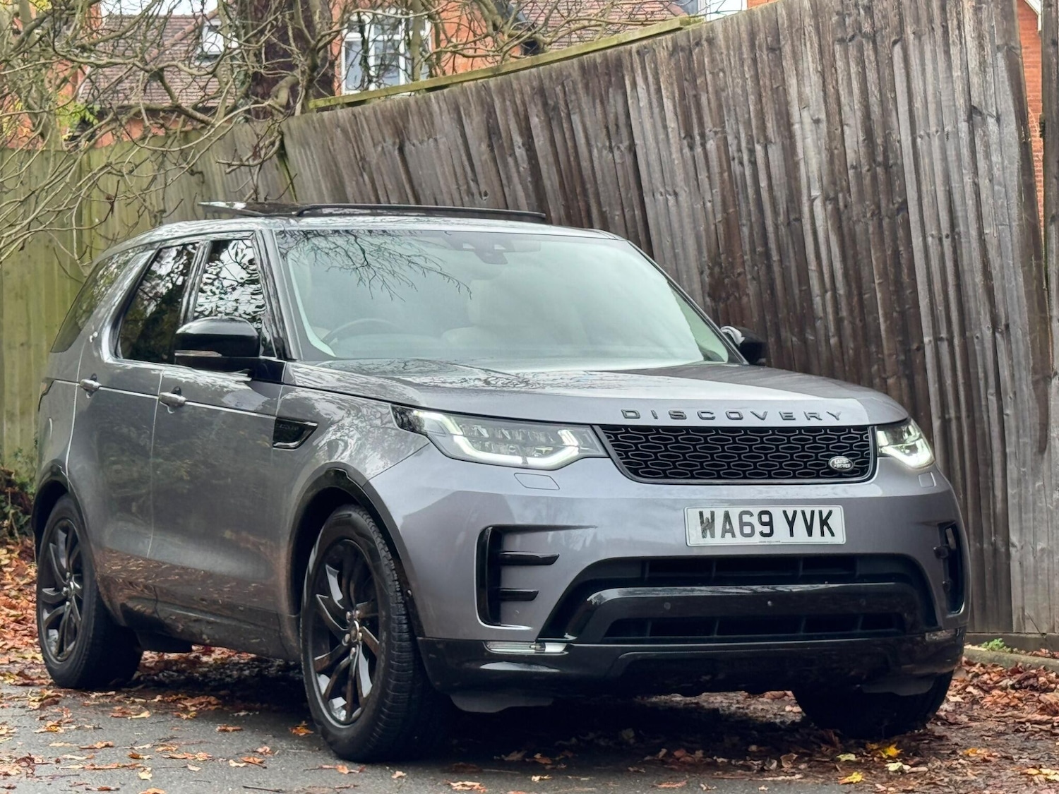 Used Land Rover Discovery 2019 for sale - 76608023: Photo 1