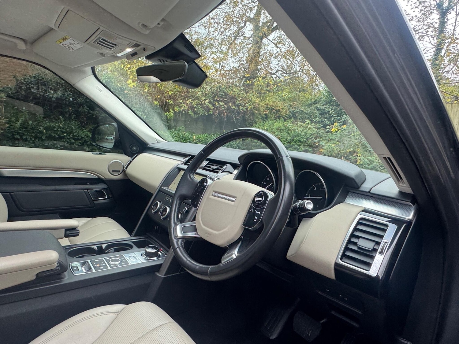 Used Land Rover Discovery 2019 for sale - 76608023: Photo 15