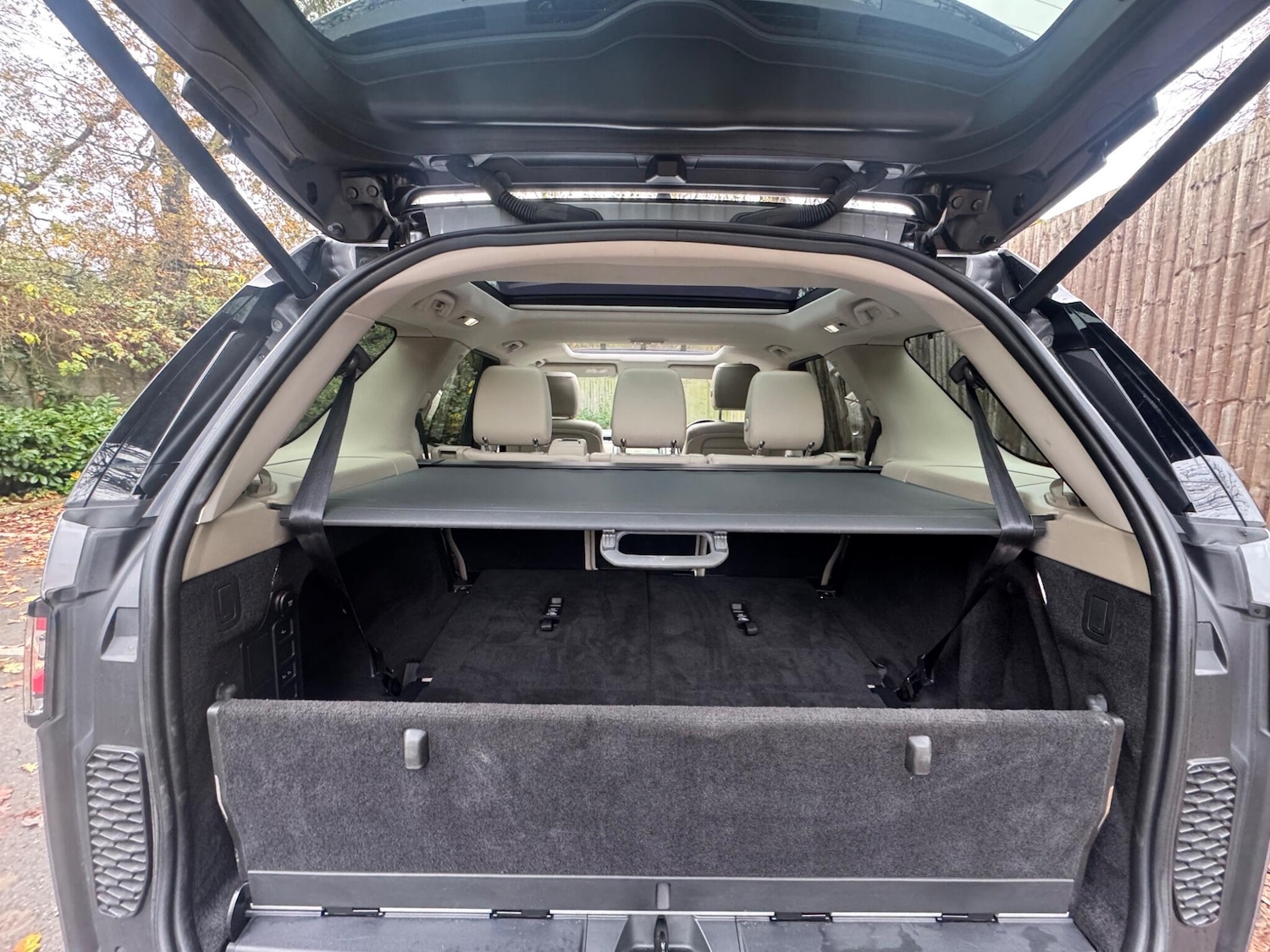 Used Land Rover Discovery 2019 for sale - 76608023: Photo 23