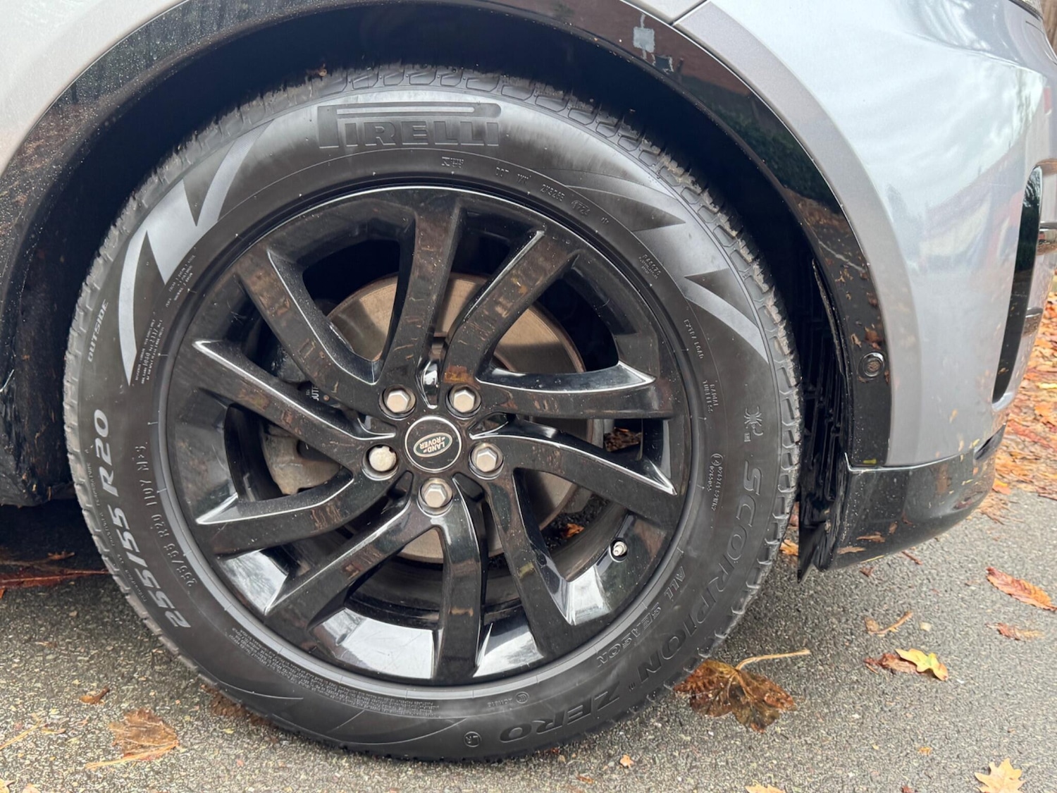 Used Land Rover Discovery 2019 for sale - 76608023: Photo 26