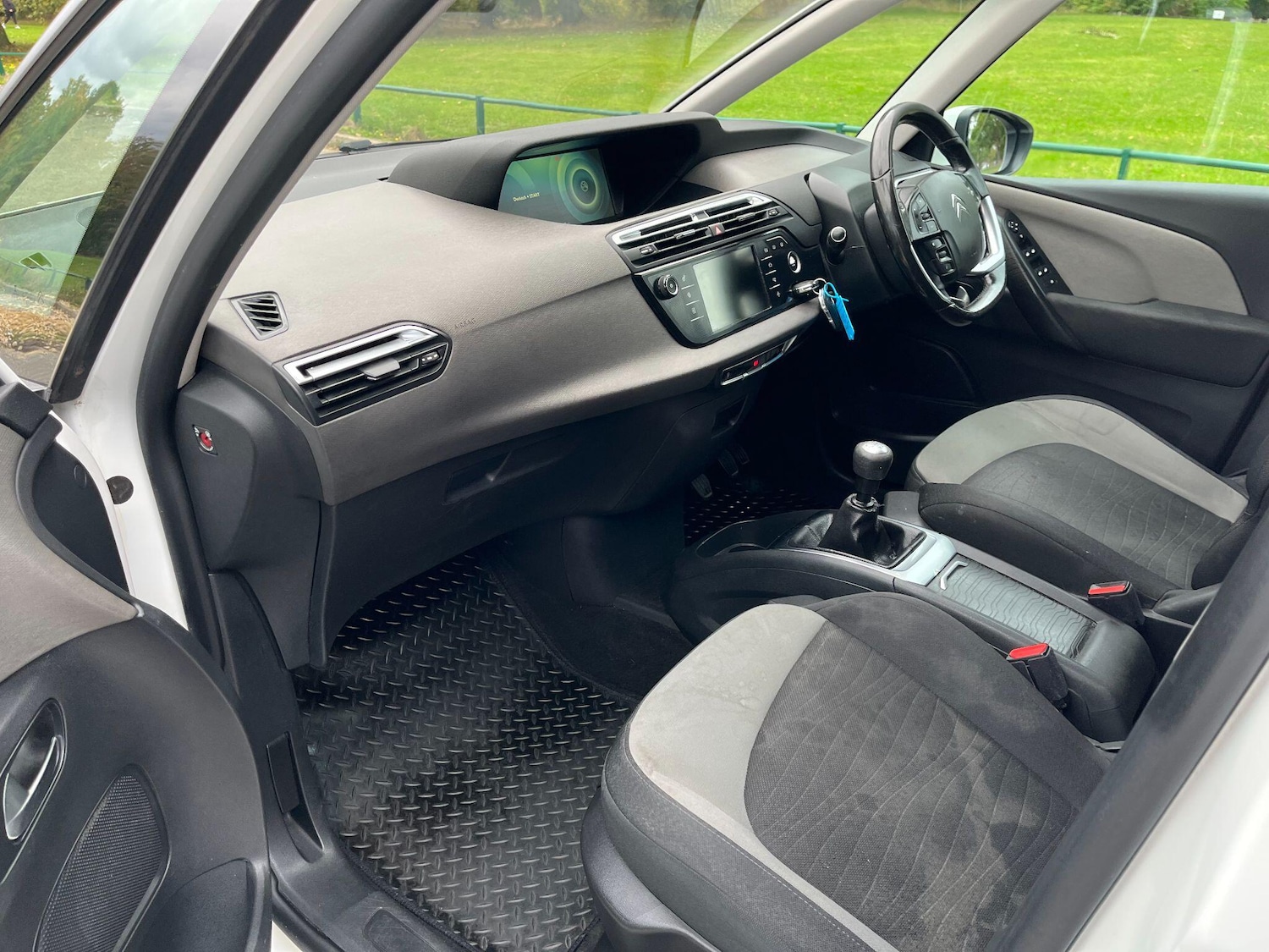 Used Citroen C4 Grand Picasso 2015 for sale - 76086545: Photo 14