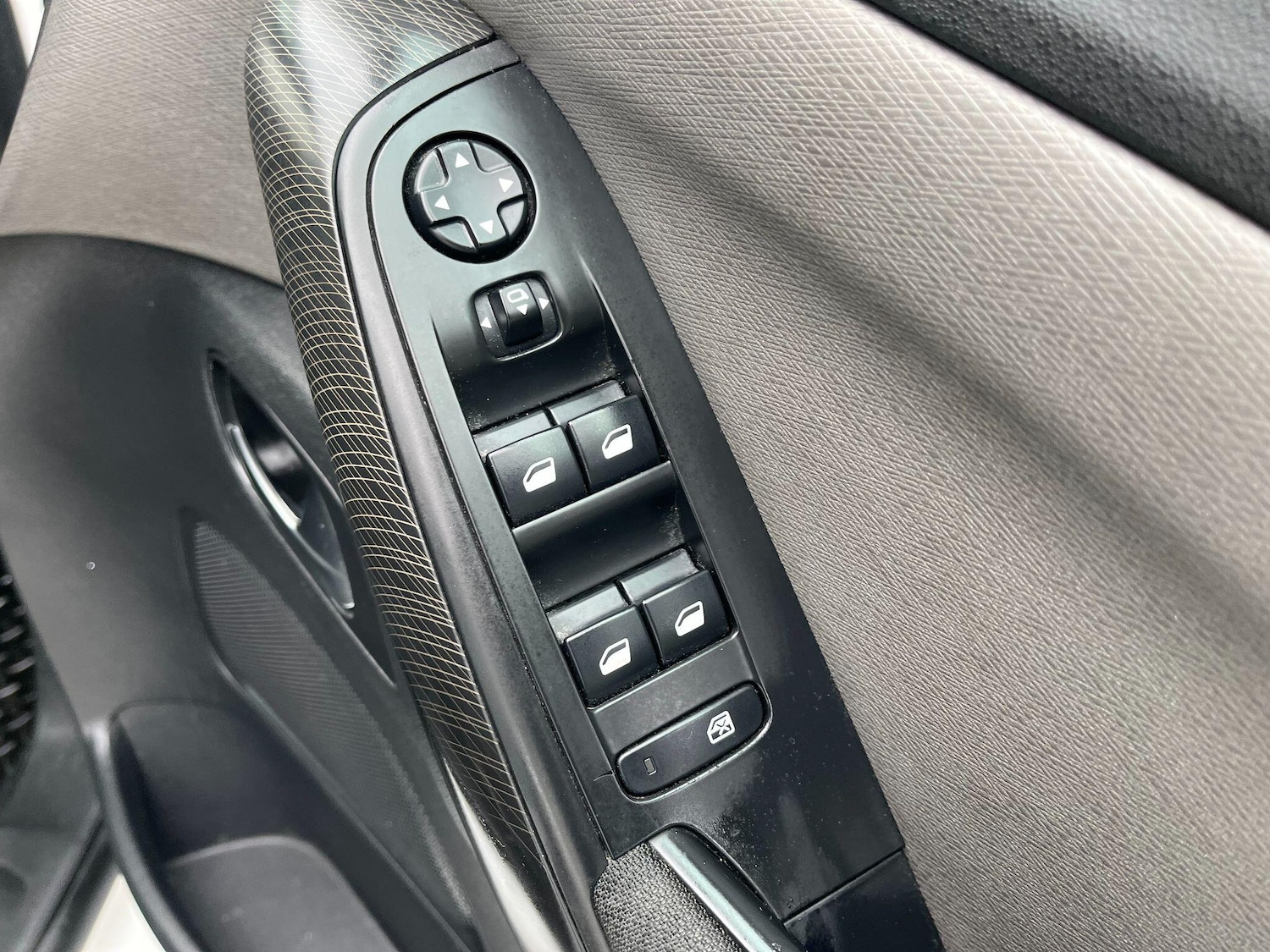 Used Citroen C4 Grand Picasso 2015 for sale - 76086545: Photo 16