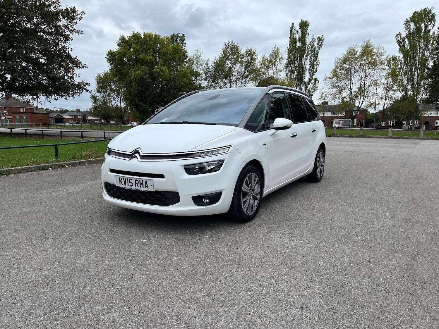 Used Citroen C4 Grand Picasso 2015 for sale - 76086545: Photo 7