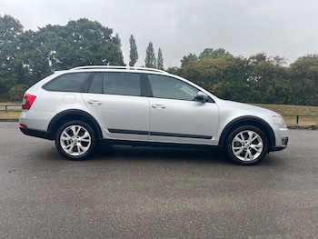 Used Skoda Octavia 2015 for sale - 79583342: Photo