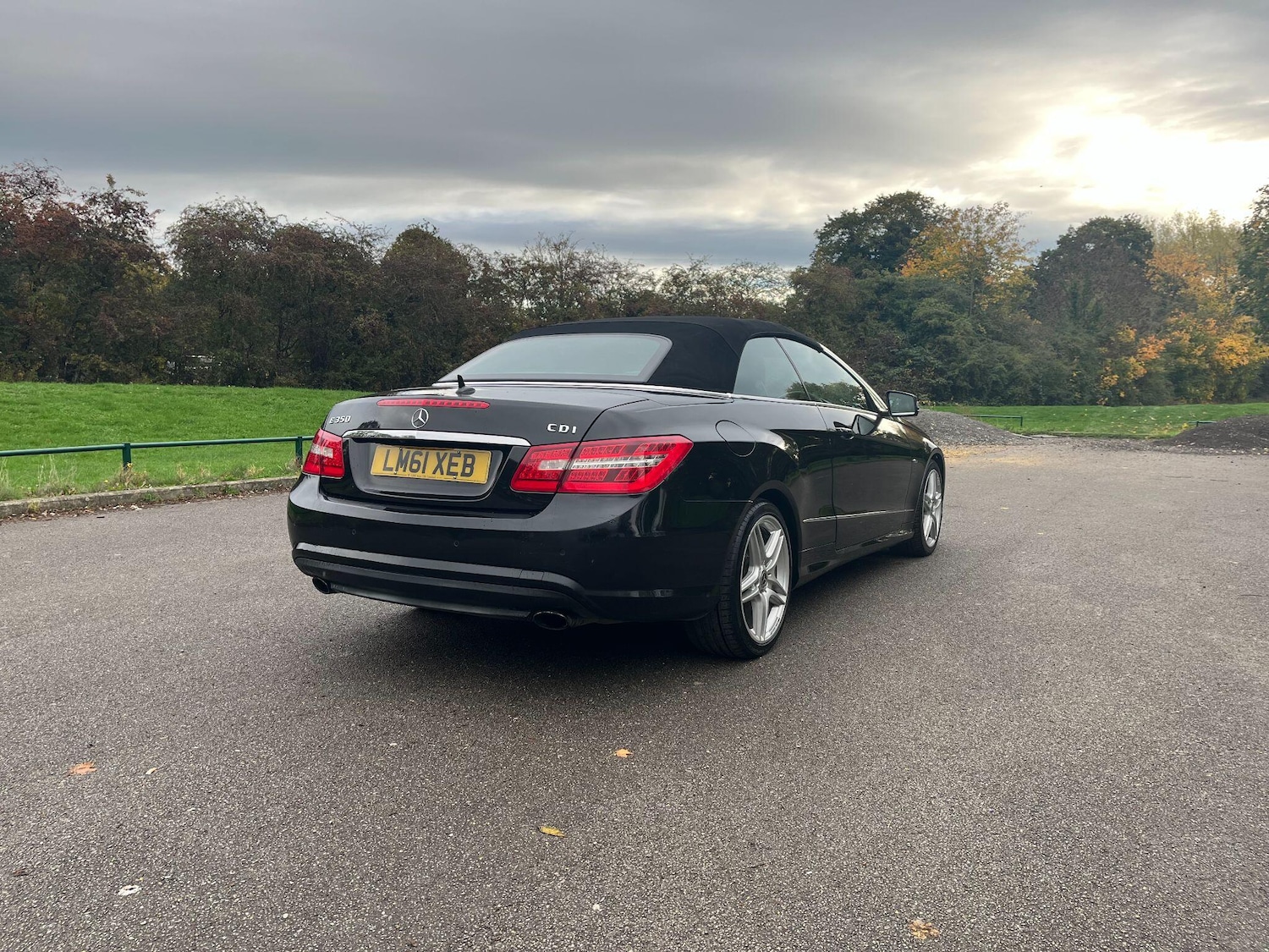 Used Mercedes-Benz E Class 2011 for sale - 76338682: Photo 3