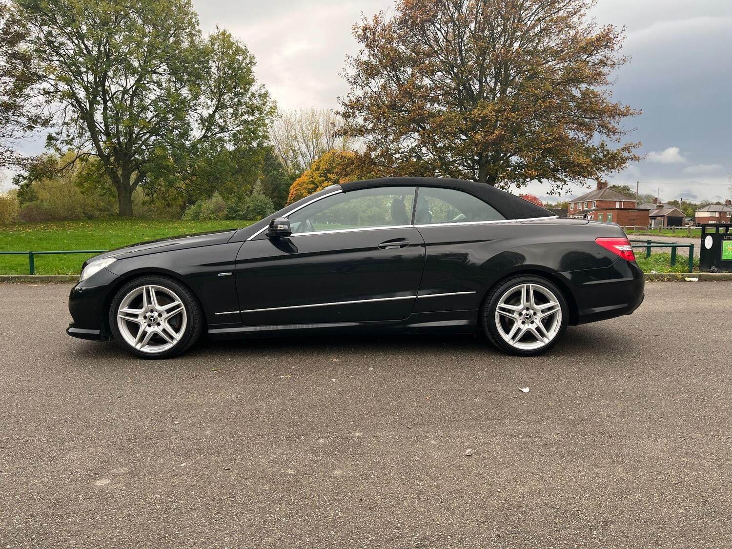 Used Mercedes-Benz E Class 2011 for sale - 76338682: Photo 6