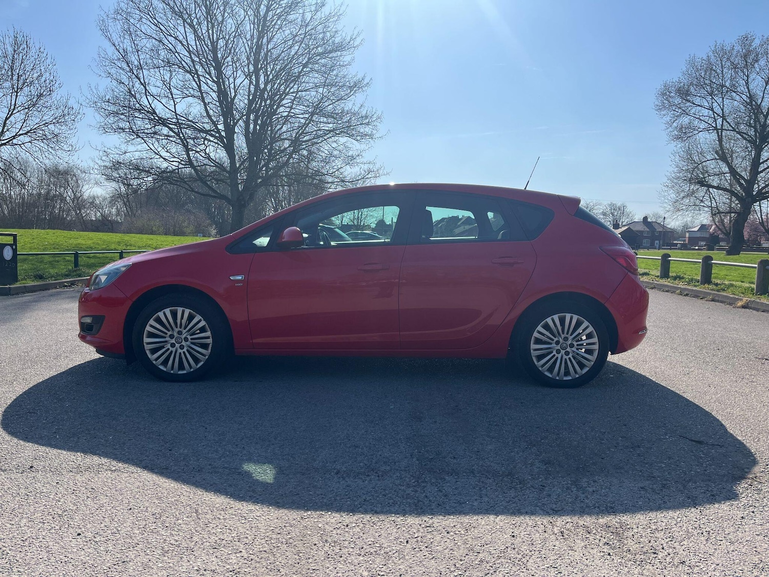 Used Vauxhall Astra 2013 for sale - 77942293: Photo 6